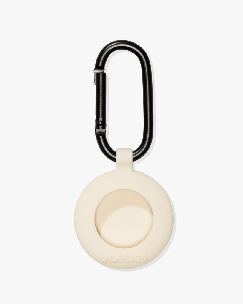UNDEFEATED SP26 AIRTAG KEYCHAIN - SAND
