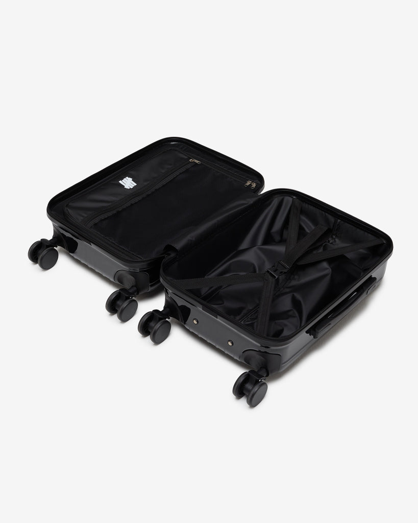 UNDEFEATED CARRY-ON LUGGAGE BLACK
