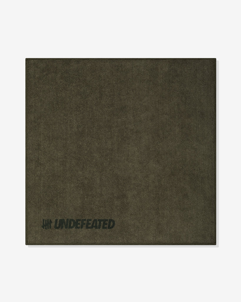 UNDEFEATED SP26 MICROFIBER TOWEL - OLIVE (8-PACK)