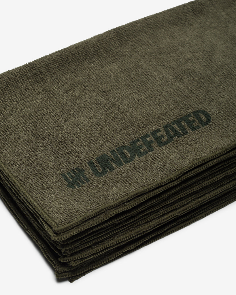 UNDEFEATED SP26 MICROFIBER TOWEL - OLIVE (8-PACK)