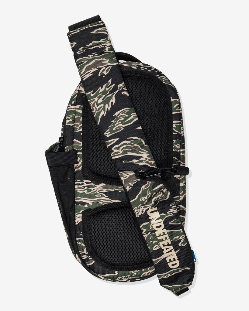 UNDEFEATED SP26 MINI CROSSBODY BAG - CAMO