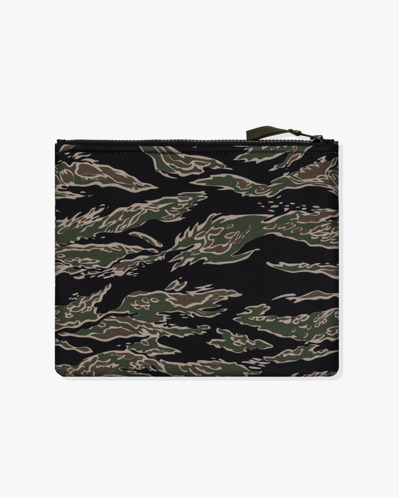 UNDEFEATED NEOPRENE POUCH (L/XL) - TIGER-CAMO