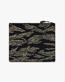 UNDEFEATED NEOPRENE POUCH (L/XL) - TIGER-CAMO