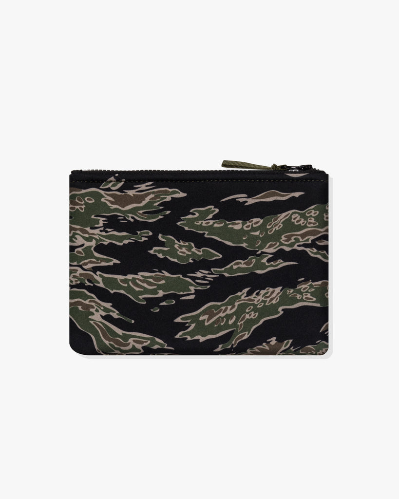 UNDEFEATED NEOPRENE POUCH (S/M) - TIGER-CAMO