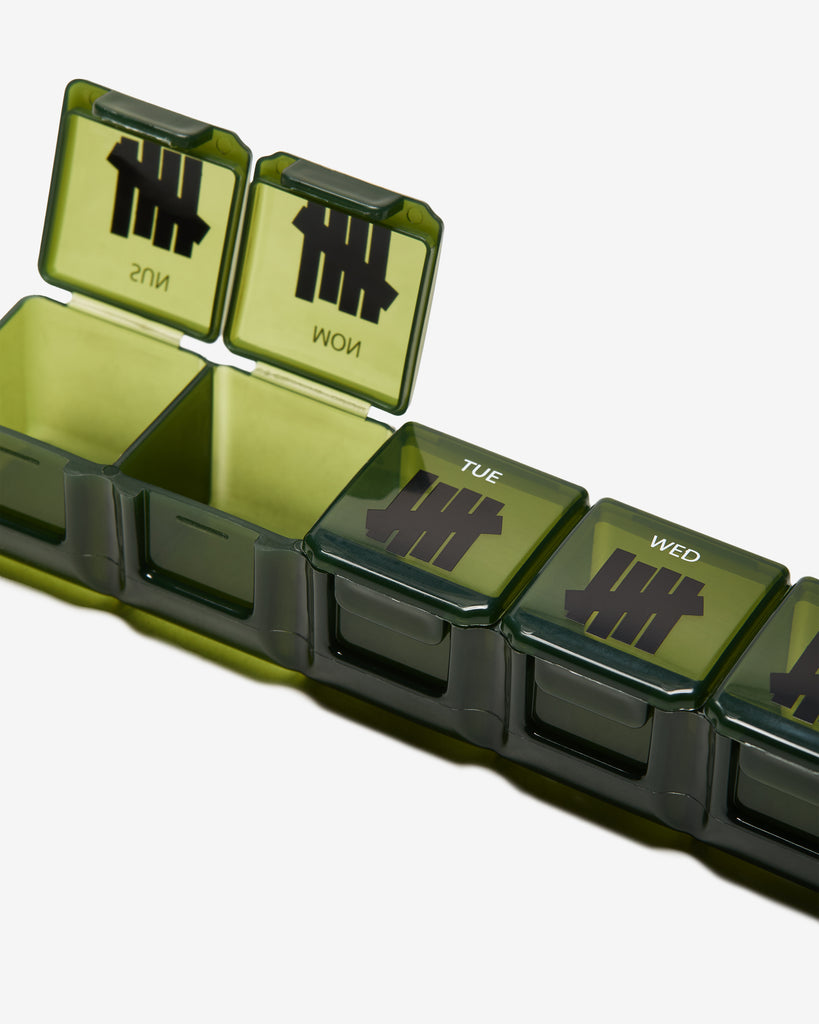 UNDEFEATED SP26 PILL BOX - OLIVE