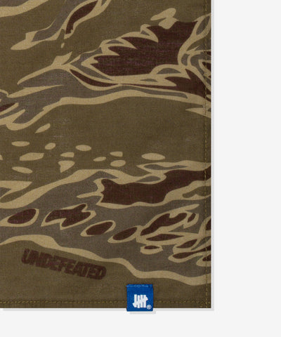 FA26 UNDEFEATED TIGER CAMO BANDANA - TAN