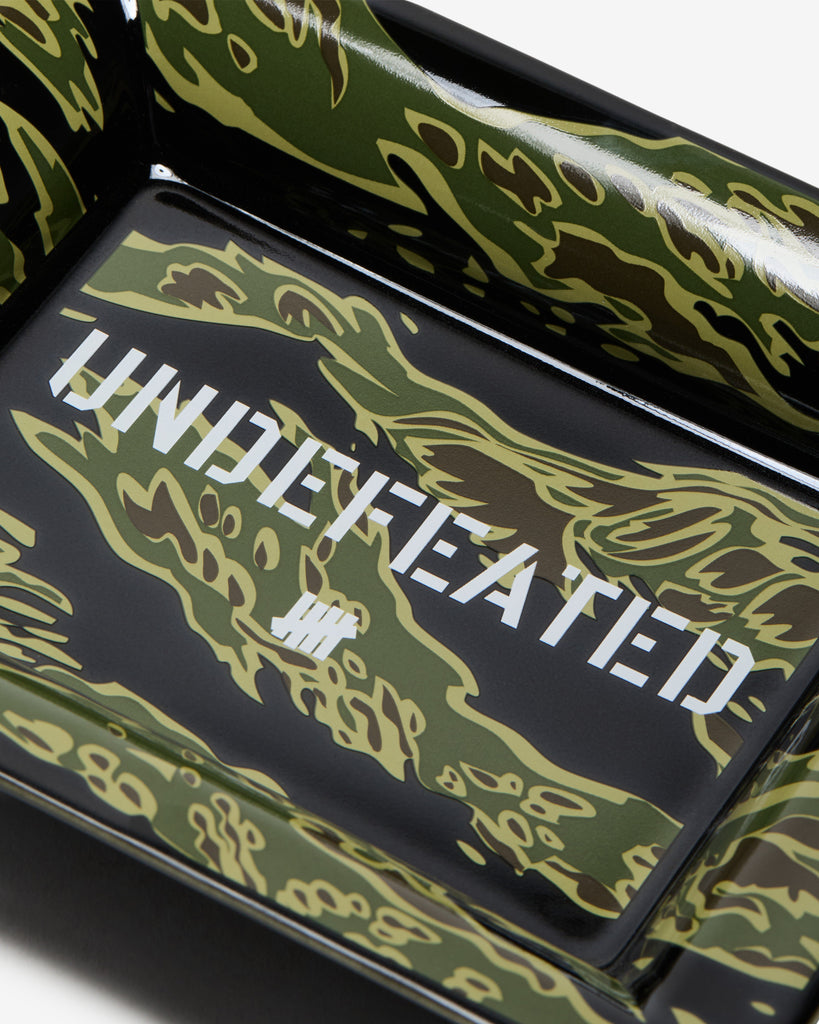 UNDEFEATED SU26 TIGER CAMO VALET TRAY