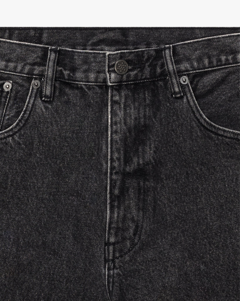 UNDEFEATED 5 POCKET DENIM SHORT BLACK