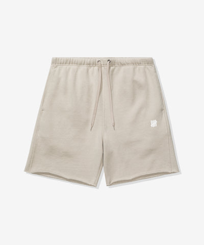 UNDEFEATED ICON CUTOFF SWEATSHORT LIGHT KHAKI