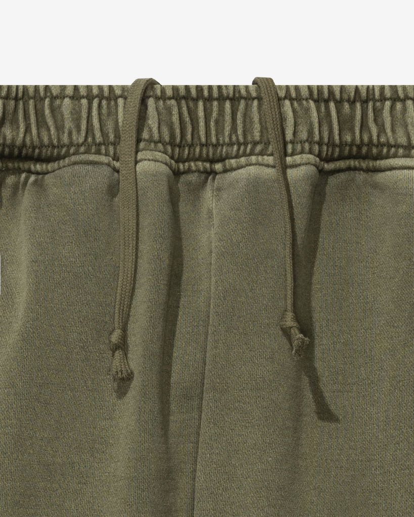 FA26 UNDEFEATED PIGMENT DYE SWEATPANT - OLIVE