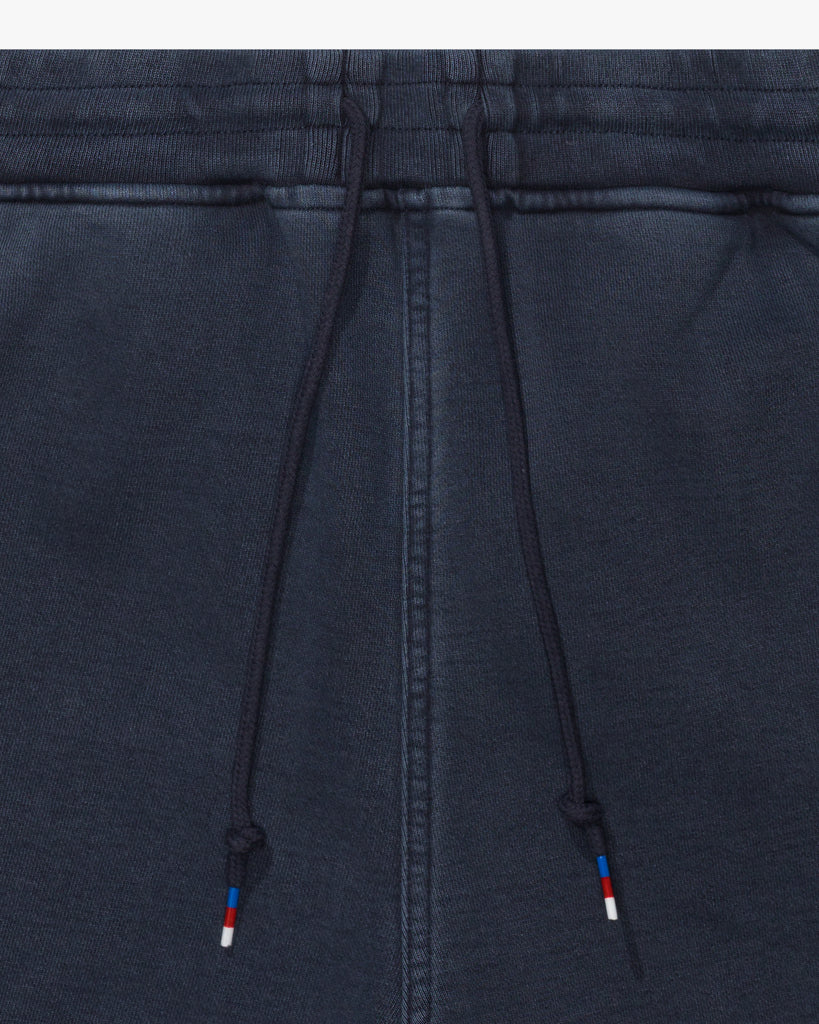 FA26 UNDEFEATED WASHED SWEATSHORT - NAVY