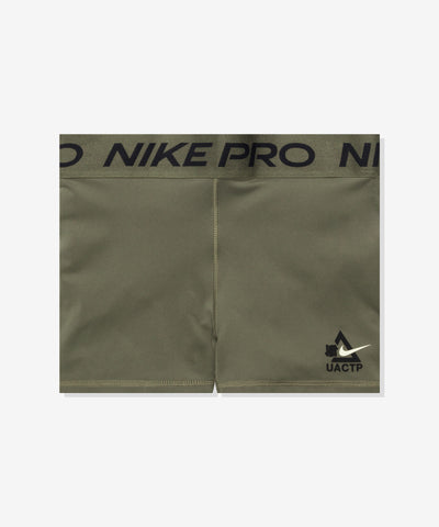 UACTP X NIKE WMNS NRG 365 3IN SHORT - MEDIUM OLIVE