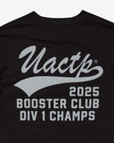 SU26 UNDEFEATED SCRIPT S/S TEE