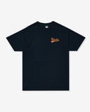 SU26 UNDEFEATED SCRIPT S/S TEE
