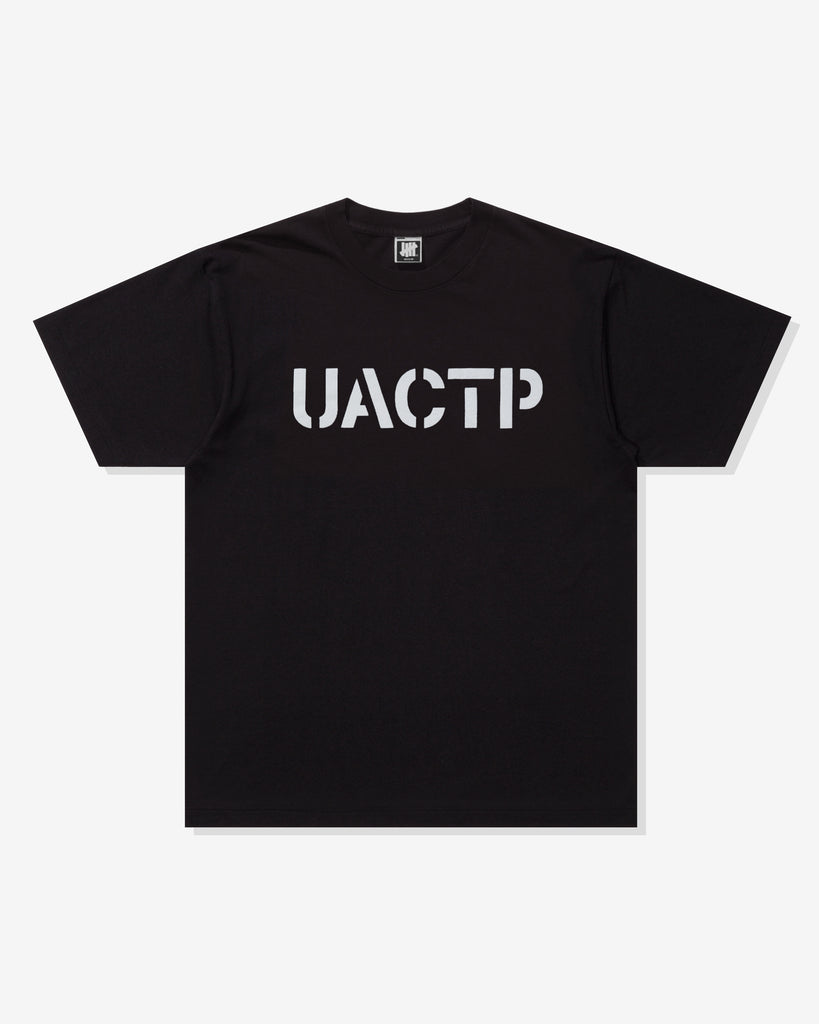 SU26 UNDEFEATED STENCIL S/S TEE