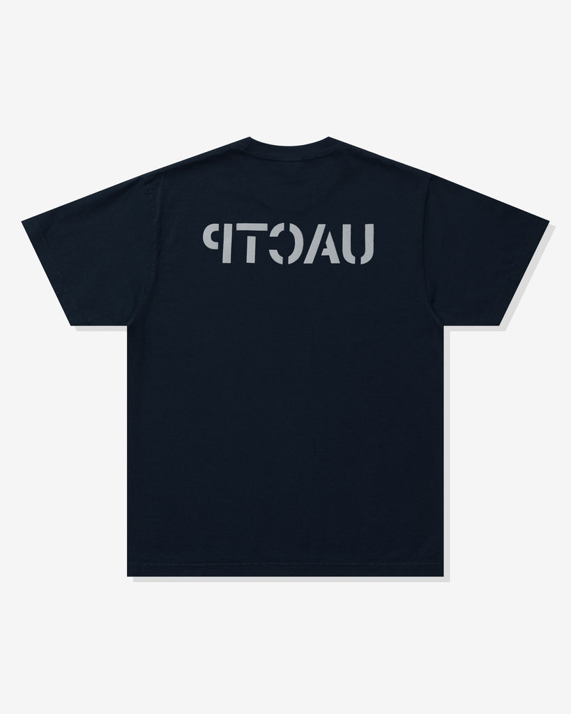 SU26 UNDEFEATED STENCIL S/S TEE