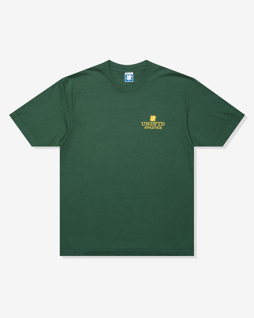 UNDEFEATED SP26 ATHLETICS S/S TEE-FOREST