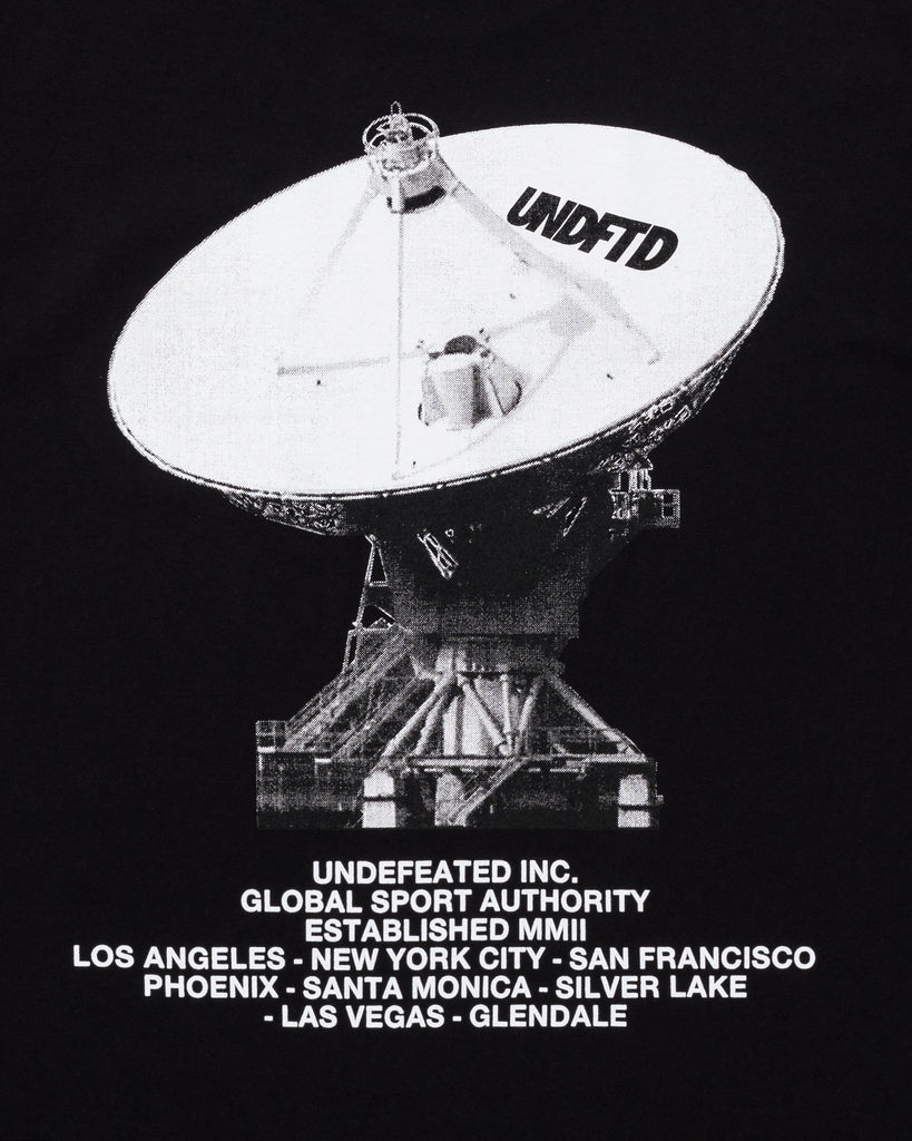 UNDEFEATED COMM S/S TEE BLACK