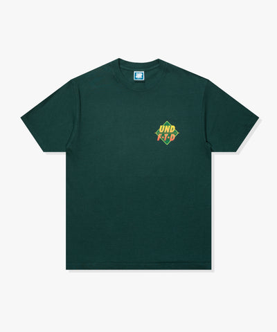SU26 UNDEFEATED DIAMOND S/S TEE - HUNTER GREEN