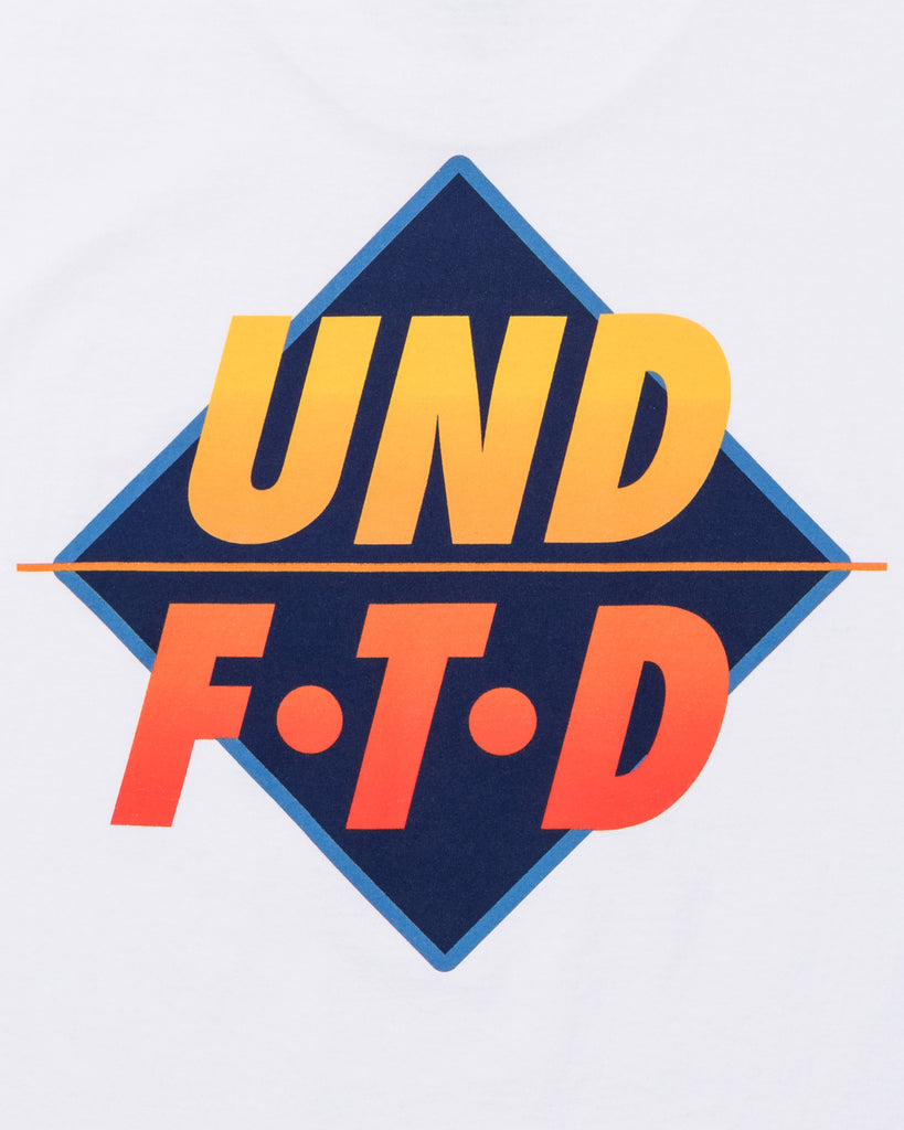 SU26 UNDEFEATED DIAMOND S/S TEE - WHITE