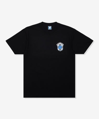 UNDEFEATED SP26 EMBLEM S/S TEE-BLACK