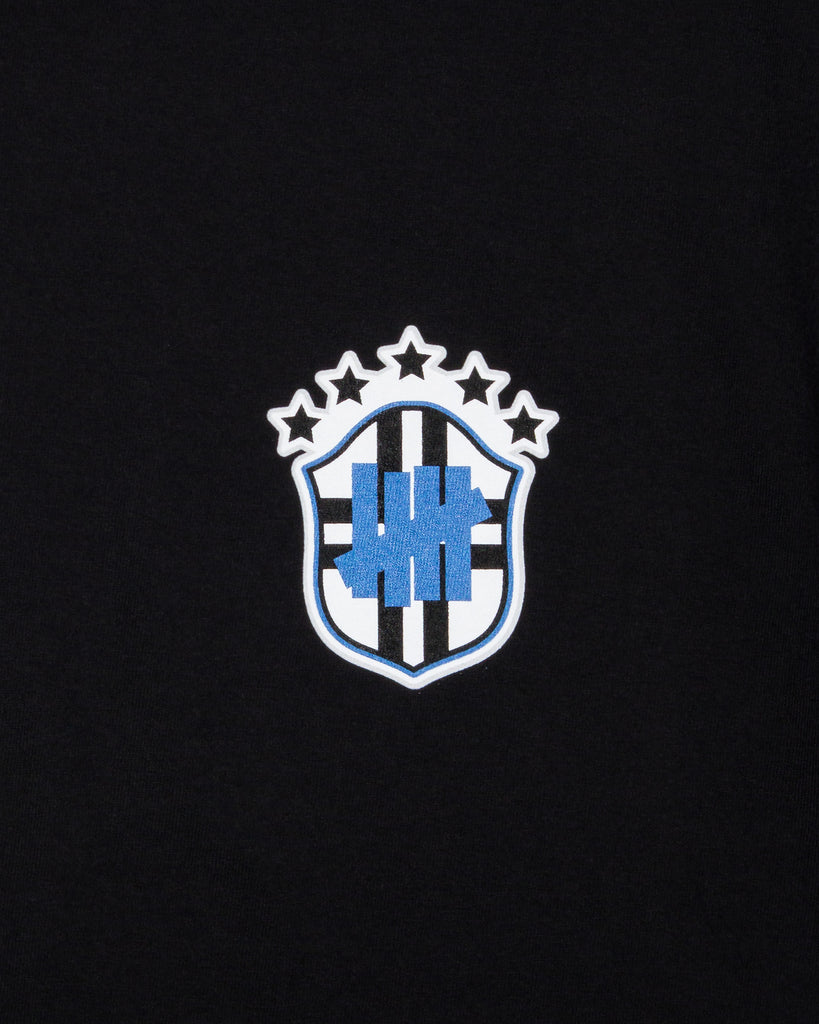 UNDEFEATED SP26 EMBLEM S/S TEE-BLACK