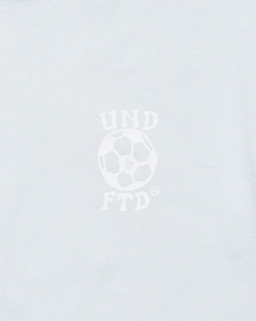 UNDEFEATED FUTBOL S/S TEE ICE