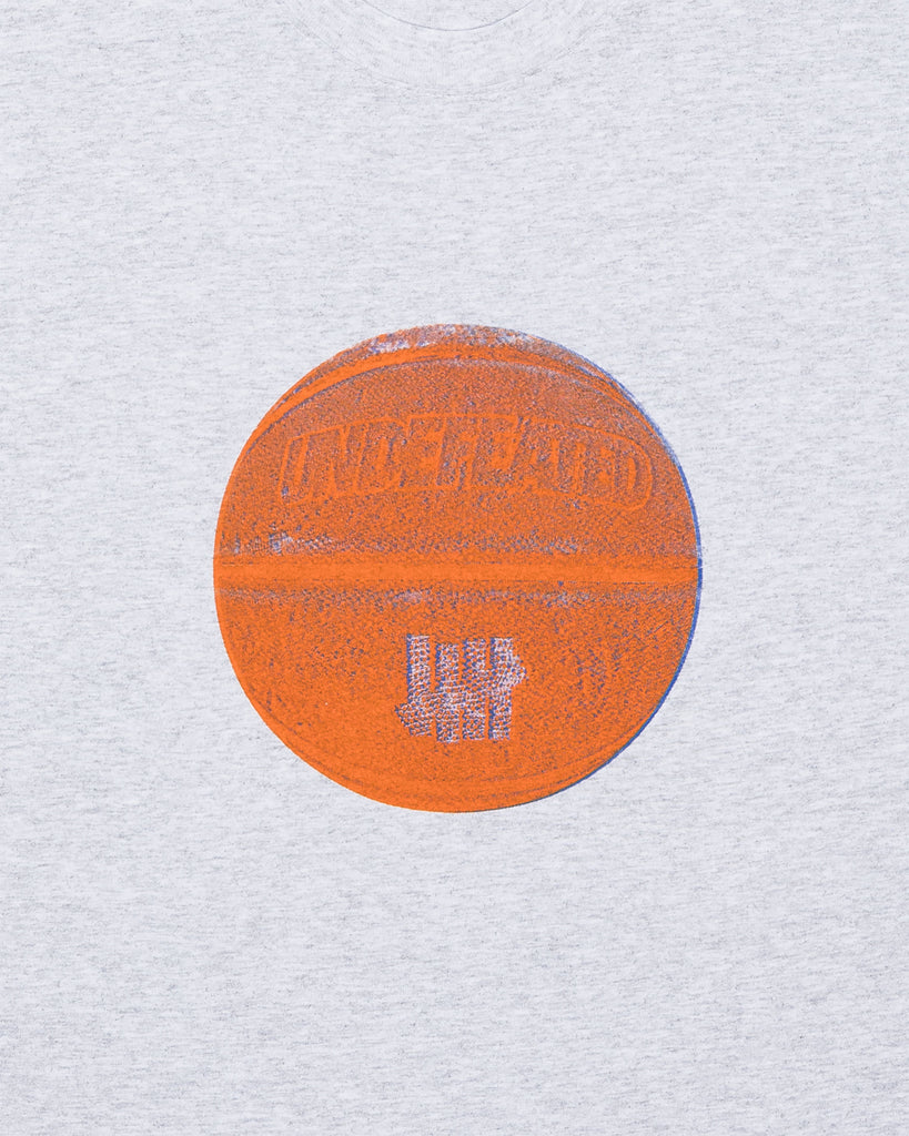 UNDEFEATED SP26 HOOP DREAMS S/S TEE-GREY