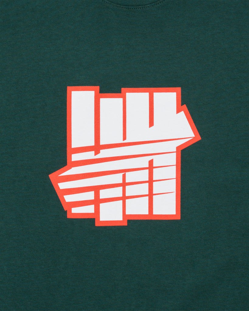 SU26 UNDEFEATED ICON CREST S/S TEE - HUNTER GREEN
