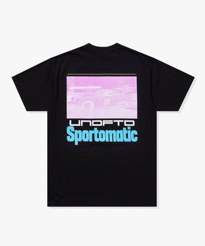 UNDEFEATED SP25 SPORTOMATIC S/S TEE-BLACK