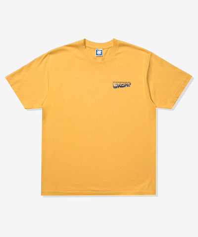 UNDEFEATED TEAM STORE S/S TEE MARIGOLD