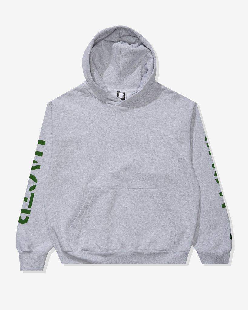 SU26 UNDEFEATED STENCIL PULLOVER HOOD