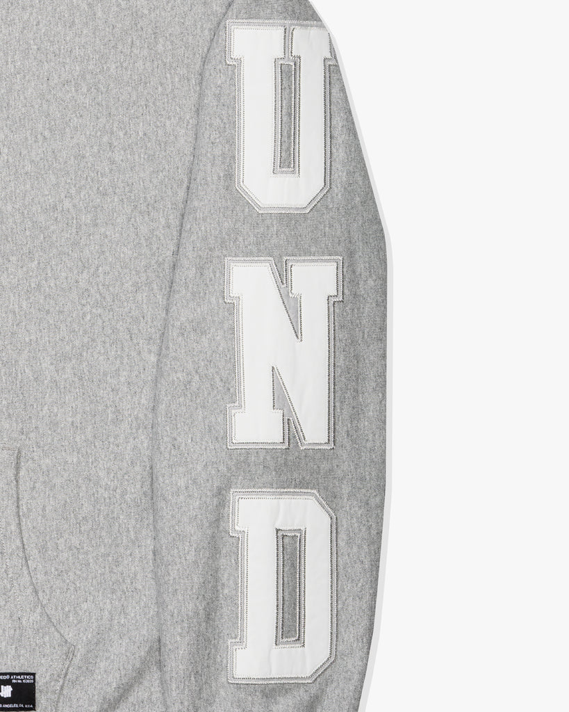 FA26 UNDEFEATED APPLIQUE PULLOVER HOOD - HEATHER GREY