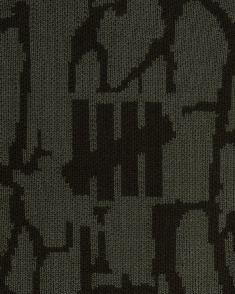 UNDEFEATED BARK CAMO SWEATER - OLIVE