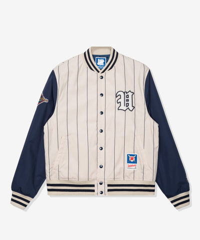 UNDEFEATED SP26 BASEBALL JACKET - GREY