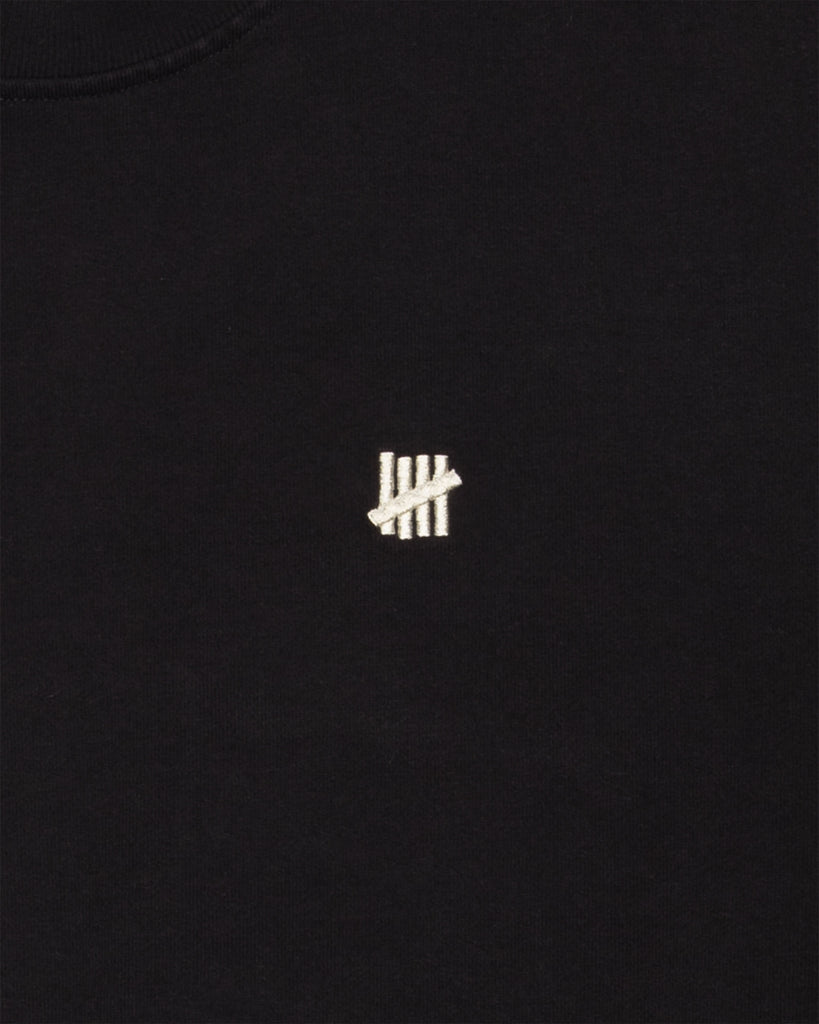 UNDEFEATED SP26 ICON CREWNECK - BLACK