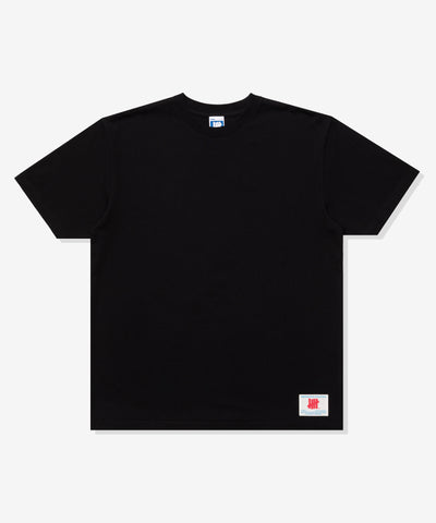 UNDEFEATED LOCKER LABEL S/S TEE - BLACK