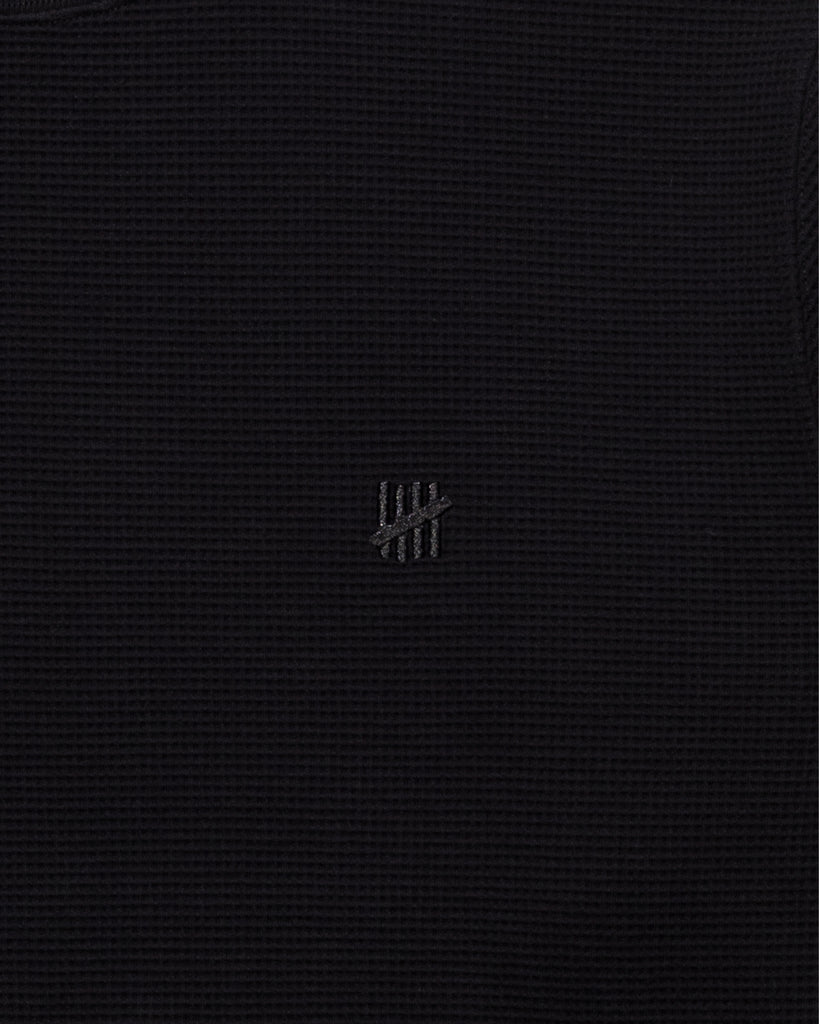UNDEFEATED L/S WAFFLE THERMAL - BLACK
