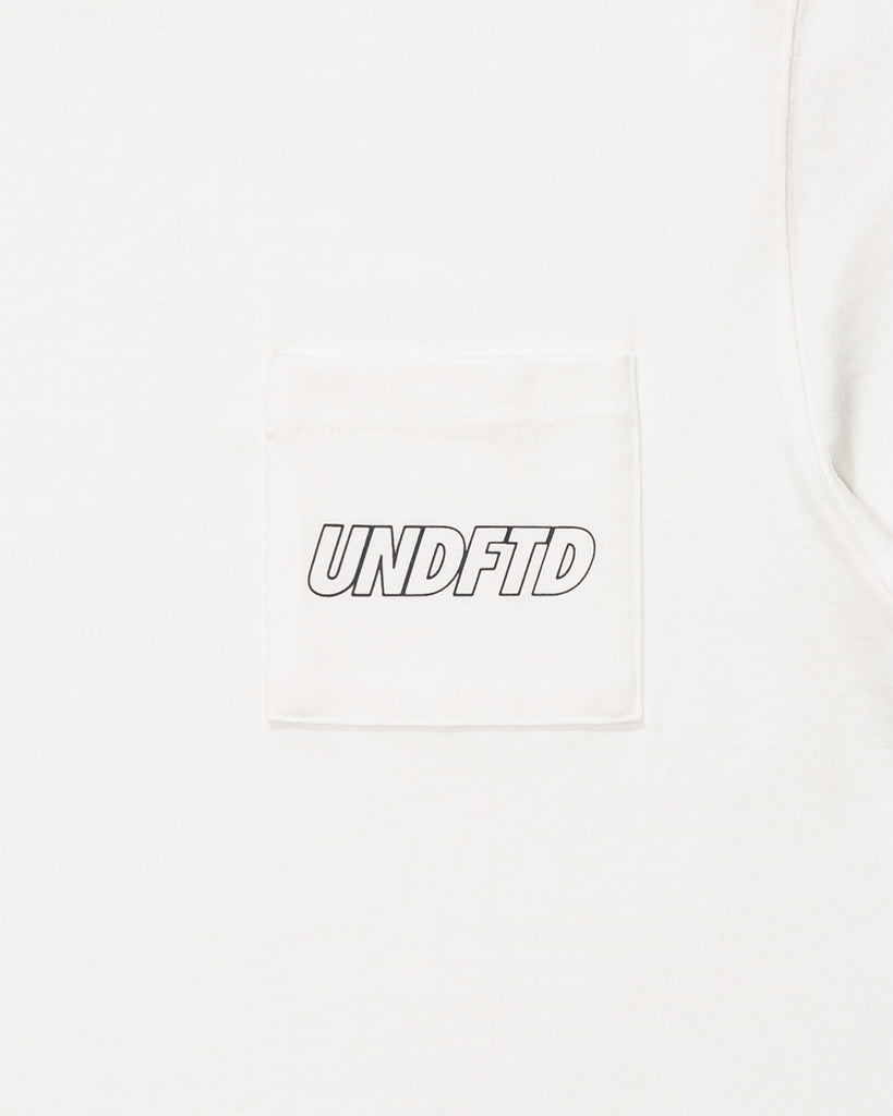 UNDEFEATED OUTLINE S/S POCKET TEE WHITE