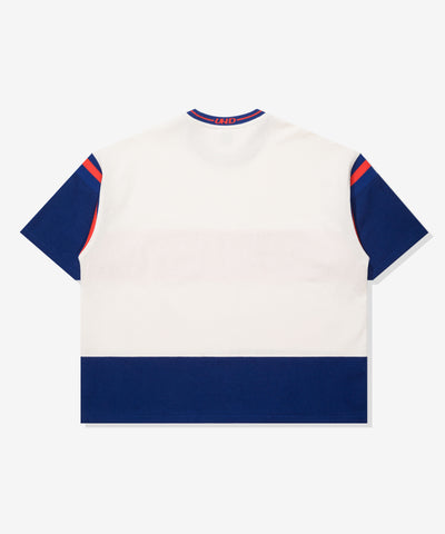 UNDEFEATED SU26 PANELED S/S TEE - WHITE / DARK ROYAL