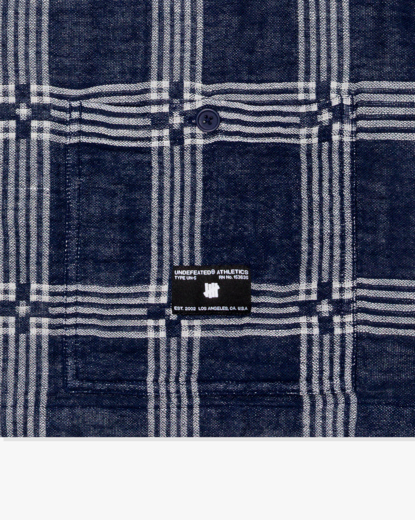 UNDEFEATED SU26 PLAID S/S BUTTON DOWN - NAVY