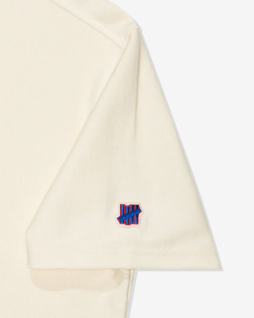 UNDEFEATED SP26 PREMIUM S/S TEE - IVORY