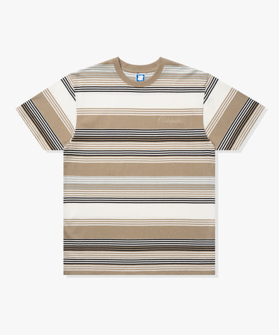 UNDEFEATED SCRIPT STRIPED S/S TEE STONE