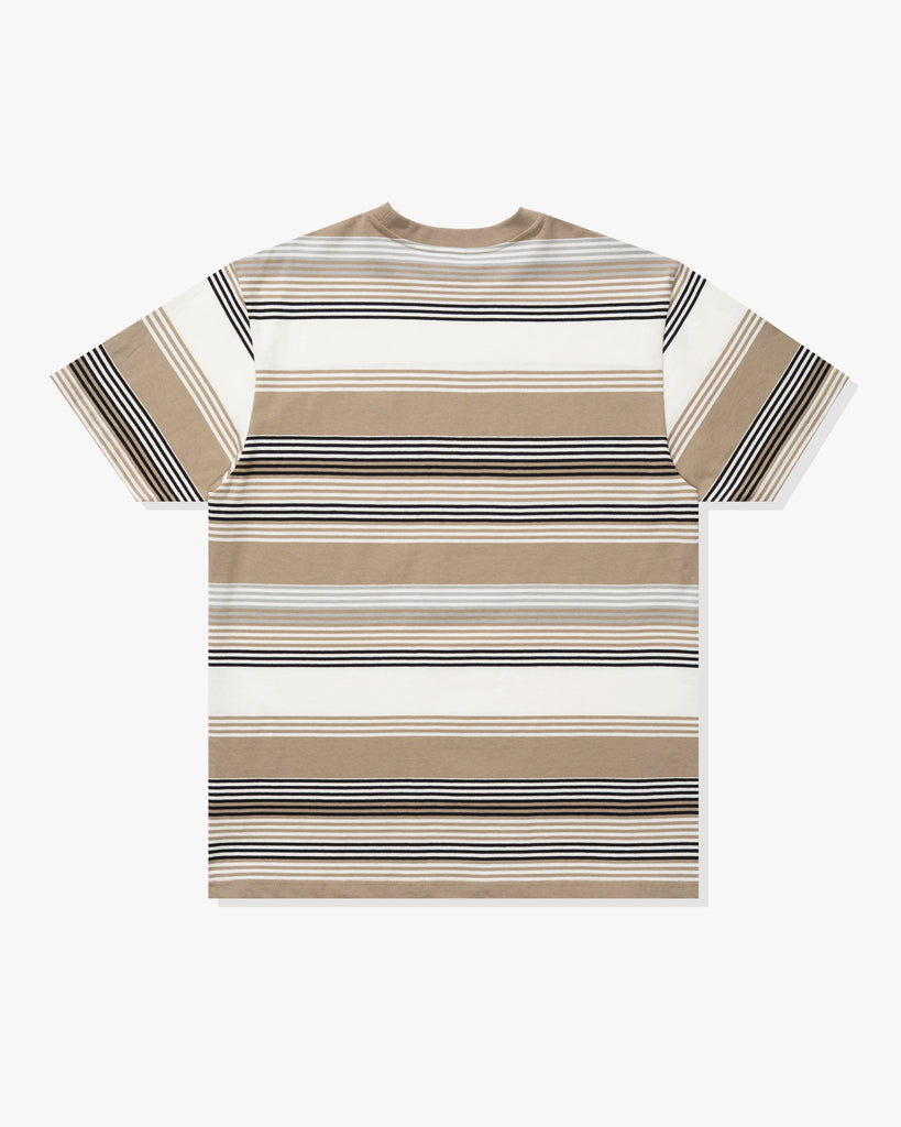 UNDEFEATED SCRIPT STRIPED S/S TEE STONE