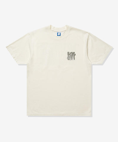 UNDEFEATED SU25 TRIP S/S TEE