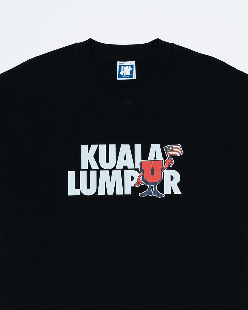 UNDEFEATED HO25 KL U-MAN TEE