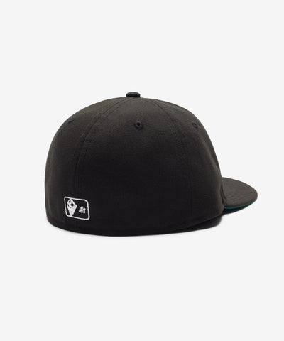 UNDEFEATED SU24 X NE ICON DECONSTRUCTED FITTED CAP
