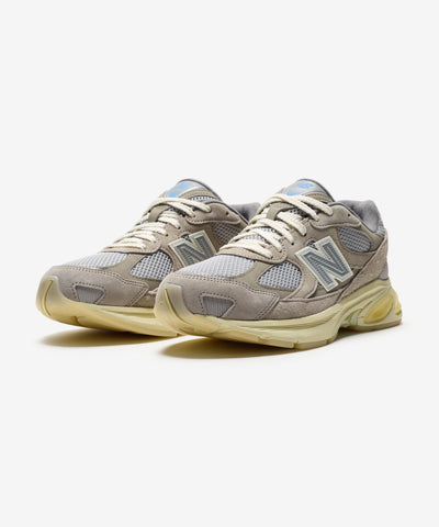 NEW BALANCE 2010 - ARIDSTONE