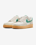 NIKE AIR FORCE 1 '07 LV8 - FQ8714-001