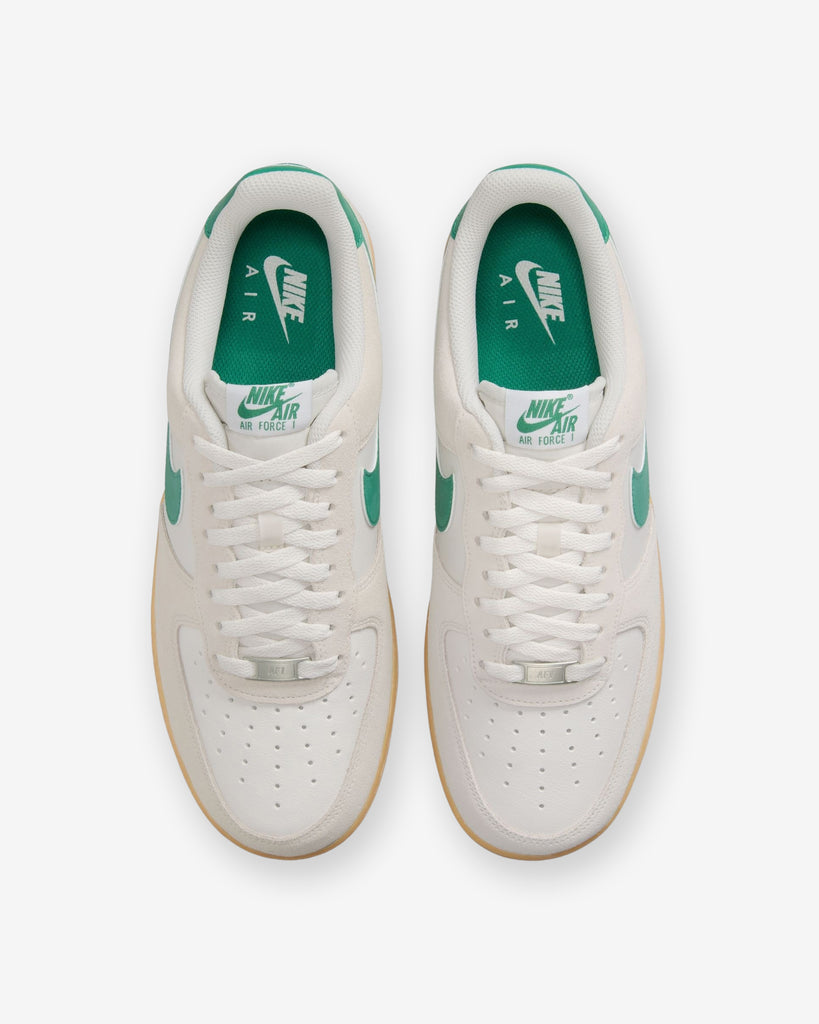NIKE AIR FORCE 1 '07 LV8 - FQ8714-001
